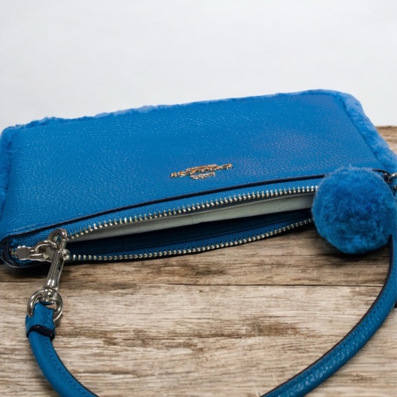 Coach Peacock Sherling Corner Zip Wristlet - Picture 5 of 5